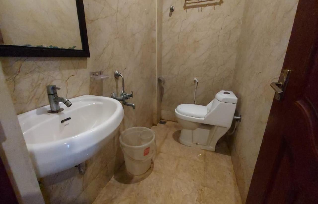 Royal Grand Bed & Breakfast Tambaram Luaran gambar